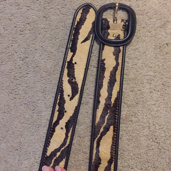Ann Taylor animal print belt, size small - Picture 2 of 3